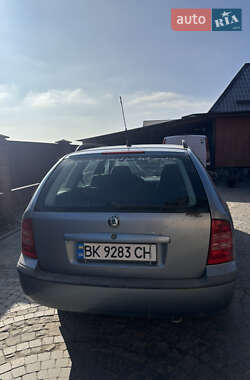 Универсал Skoda Octavia 2002 в Костополе