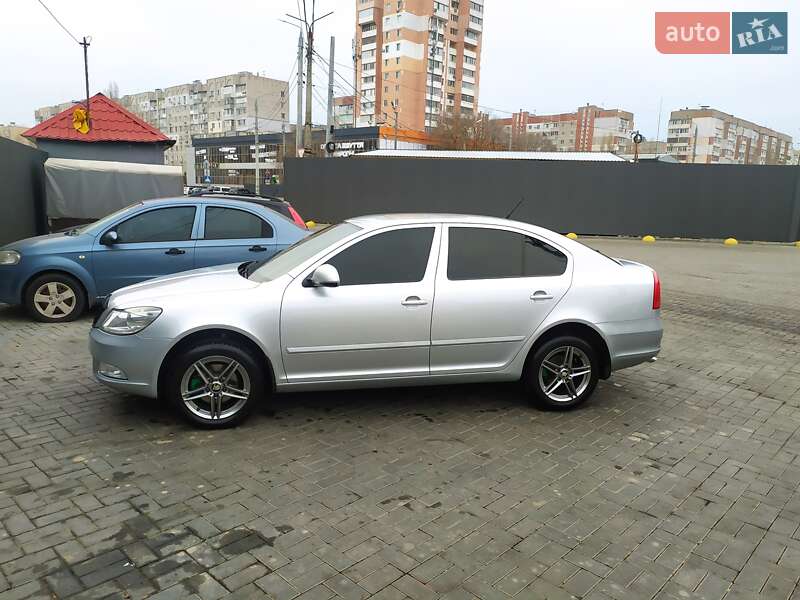 Лифтбек Skoda Octavia 2011 в Николаеве