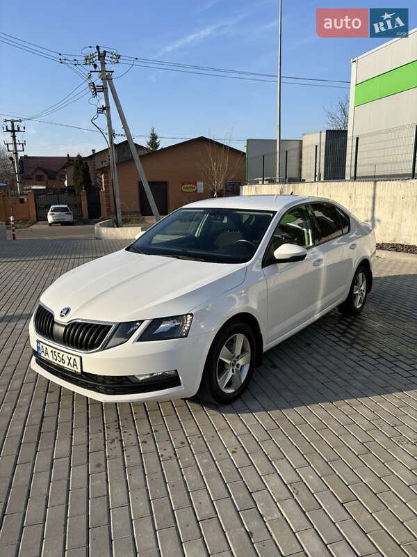 Лифтбек Skoda Octavia 2018 в Киеве