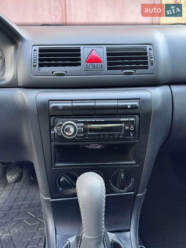 Ліфтбек Skoda Octavia 2002 в Житомирі фото 10 Ліфтбек Skoda Octavia 2002 в Житомирі