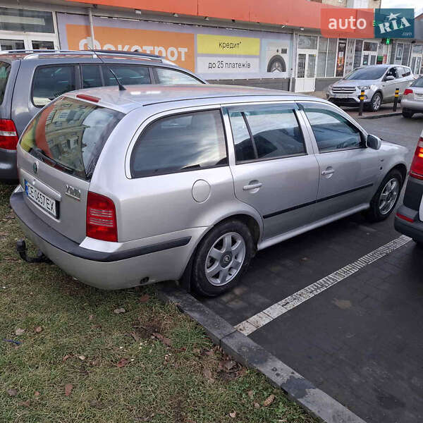 Універсал Skoda Octavia 2003 в Чернівцях