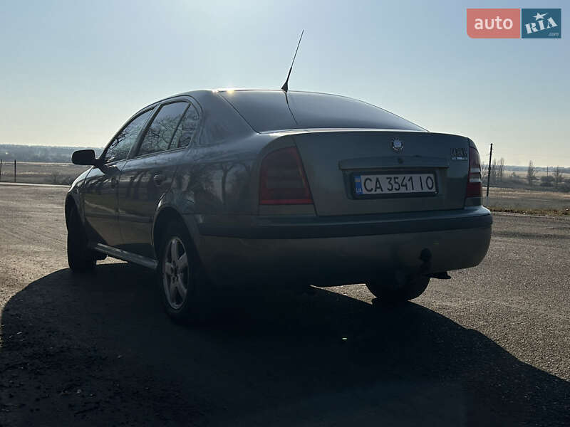 Лифтбек Skoda Octavia 2002 в Сахновщине фото 9 Лифтбек Skoda Octavia 2002 в Сахновщине