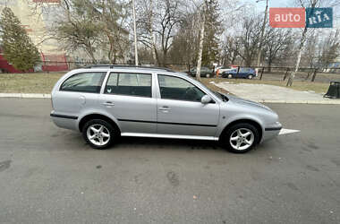 Універсал Skoda Octavia 2009 в Києві