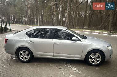 Лифтбек Skoda Octavia 2013 в 