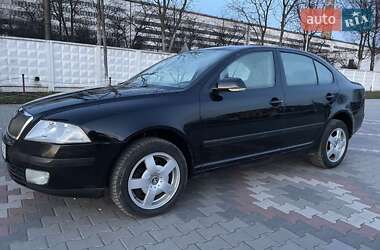 Лифтбек Skoda Octavia 2008 в Теофиполе