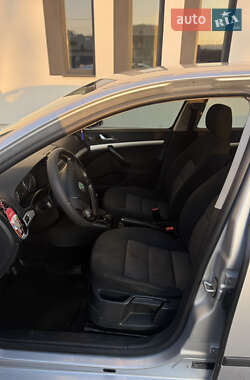 Лифтбек Skoda Octavia 2008 в 
