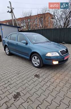 Лифтбек Skoda Octavia 2007 в Гадяче