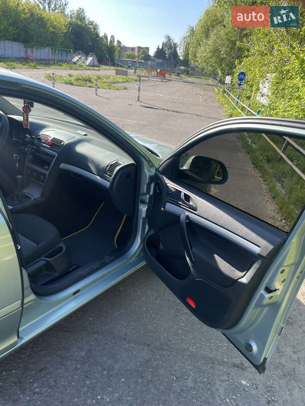 Ліфтбек Skoda Octavia 2009 в Полтаві