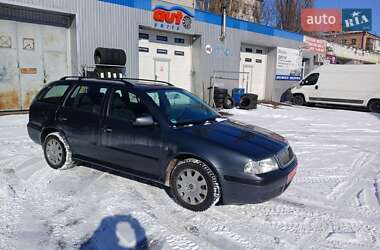 Универсал Skoda Octavia 2009 в Чернигове