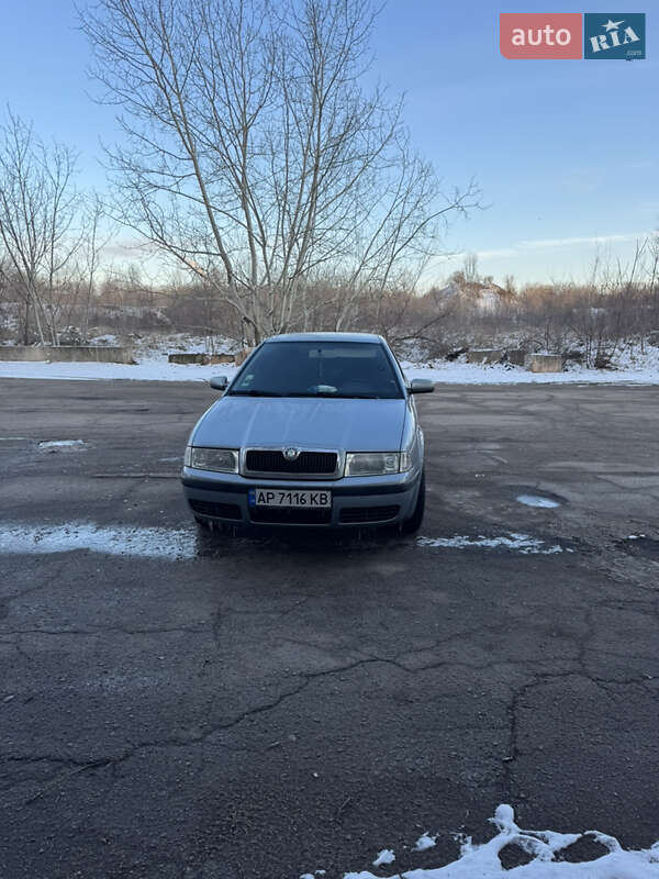 Лифтбек Skoda Octavia 2004 в Запорожье