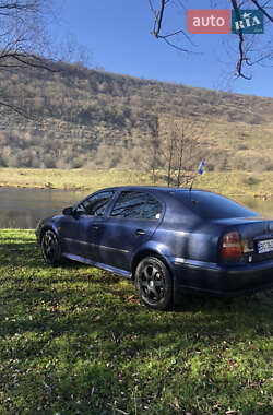 Лифтбек Skoda Octavia 1998 в 