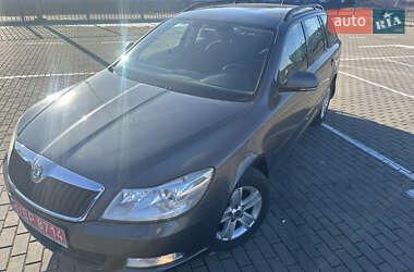 Универсал Skoda Octavia 2011 в 