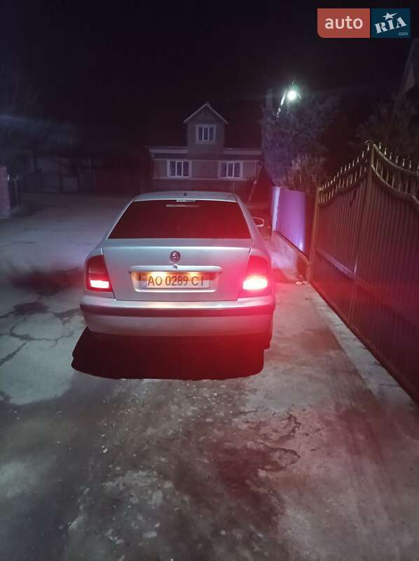 Лифтбек Skoda Octavia 1998 в Ужгороде