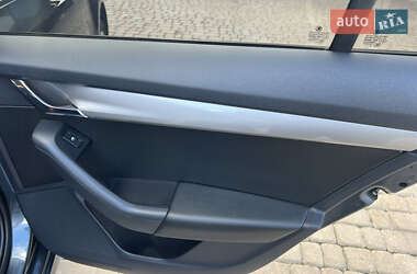 Ліфтбек Skoda Octavia 2018 в 