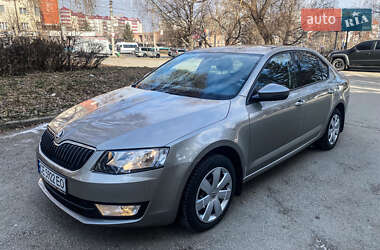 Лифтбек Skoda Octavia 2015 в 