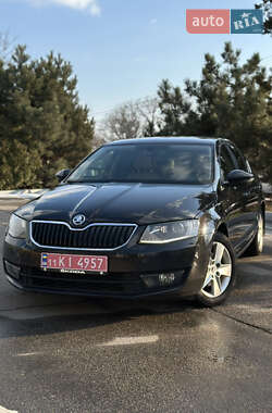 Лифтбек Skoda Octavia 2014 в Кропивницком