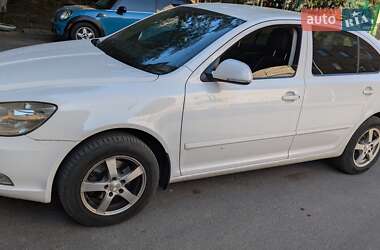 Лифтбек Skoda Octavia 2010 в Полтаве