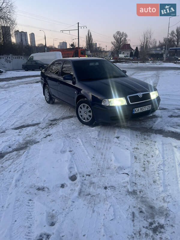 Лифтбек Skoda Octavia 2001 в Киеве