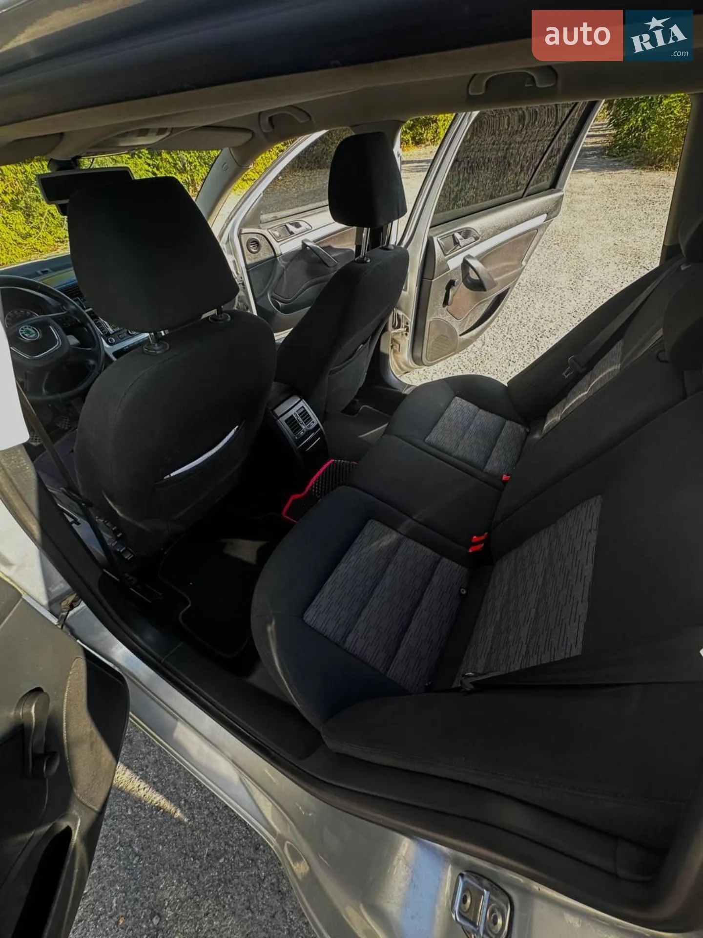 2011 Skoda Octavia - мініатюра 12