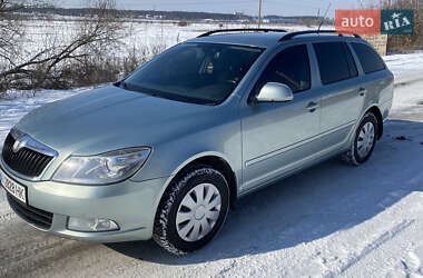 Універсал Skoda Octavia 2010 в Гостомелі