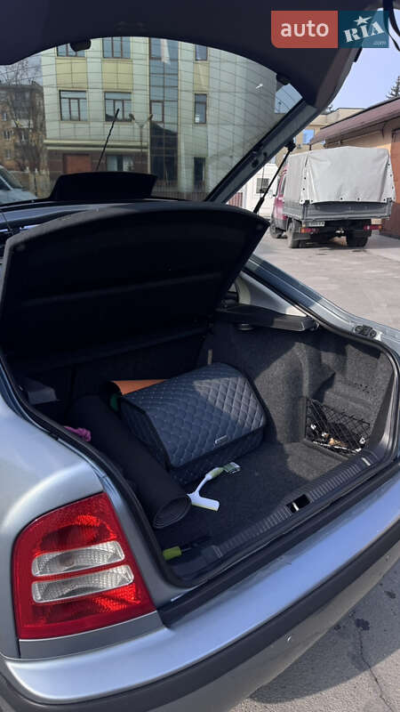 Ліфтбек Skoda Octavia 2005 в Дніпрі