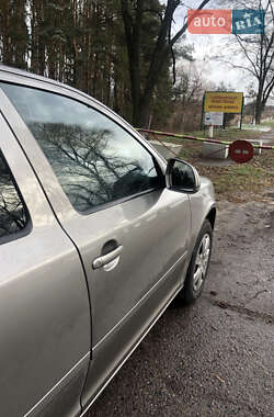 Лифтбек Skoda Octavia 2012 в 