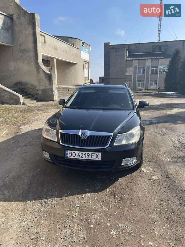 Универсал Skoda Octavia 2011 в 