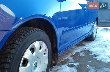 Лифтбек Skoda Octavia 2009 в 