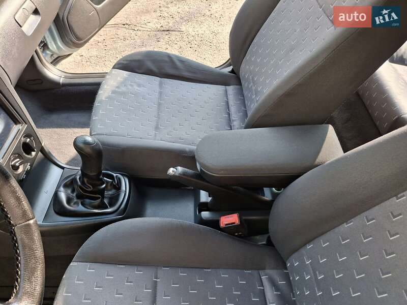 Ліфтбек Skoda Octavia 2006 в Львові фото 11 Ліфтбек Skoda Octavia 2006 в Львові