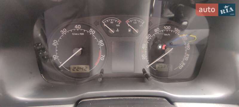 Универсал Skoda Octavia 2002 в Киеве