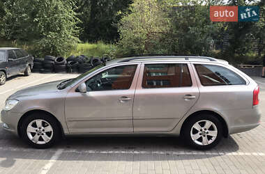 Универсал Skoda Octavia 2011 в 