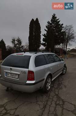 Универсал Skoda Octavia 2002 в 