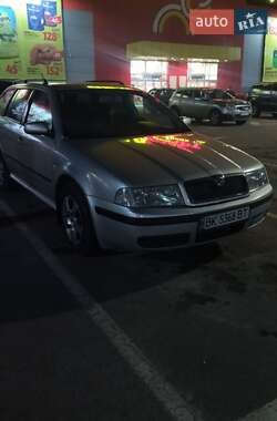 Универсал Skoda Octavia 2002 в 