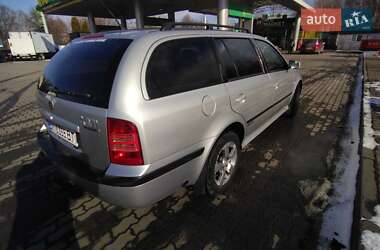 Универсал Skoda Octavia 2002 в 