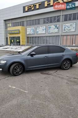 Лифтбек Skoda Octavia 2016 в Запорожье