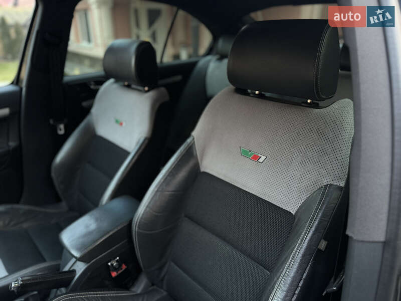 Лифтбек Skoda Octavia 2006 в Черновцах