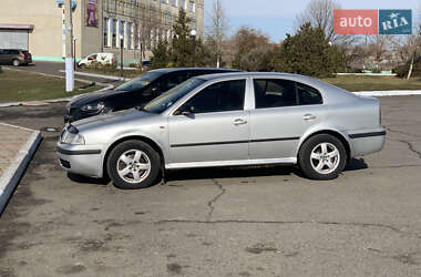 Лифтбек Skoda Octavia 2003 в 