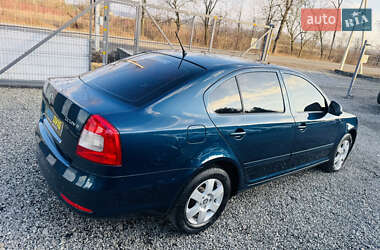 Лифтбек Skoda Octavia 2012 в 
