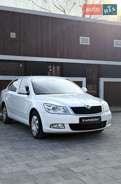 Лифтбек Skoda Octavia 2011 в Тячеве