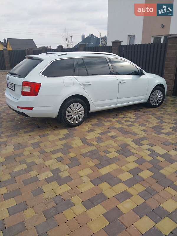 Универсал Skoda Octavia 2015 в Киеве