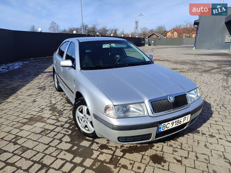 Лифтбек Skoda Octavia 2002 в Болехове