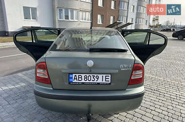 Ліфтбек Skoda Octavia 2003 в 