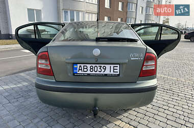 Ліфтбек Skoda Octavia 2003 в 