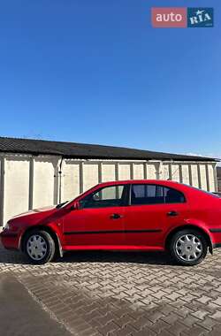 Лифтбек Skoda Octavia 1996 в 