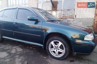 Ліфтбек Skoda Octavia 1999 в Смілі