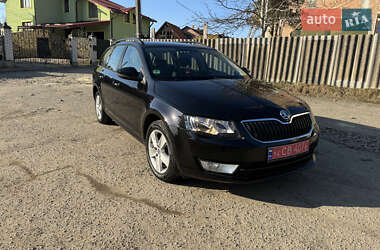 Универсал Skoda Octavia 2013 в Стрые