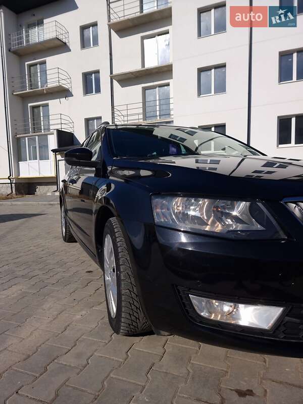 Універсал Skoda Octavia 2015 в Самборі