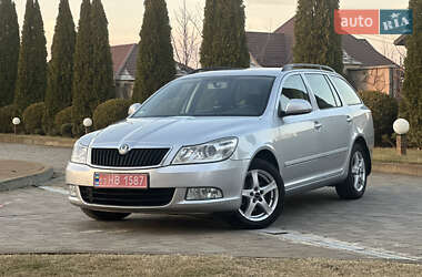 Універсал Skoda Octavia 2012 в Сарнах