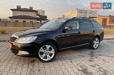 Универсал Skoda Octavia 2012 в Ровно