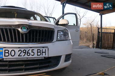 Універсал Skoda Octavia 2011 в Бережанах